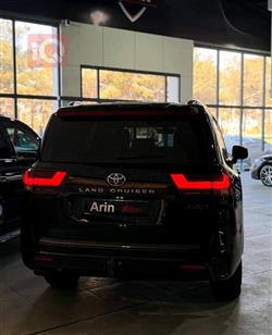 تويوتا لاندكروزر